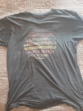 Venice Beach California Graphic T‑Shirt - Charcoal